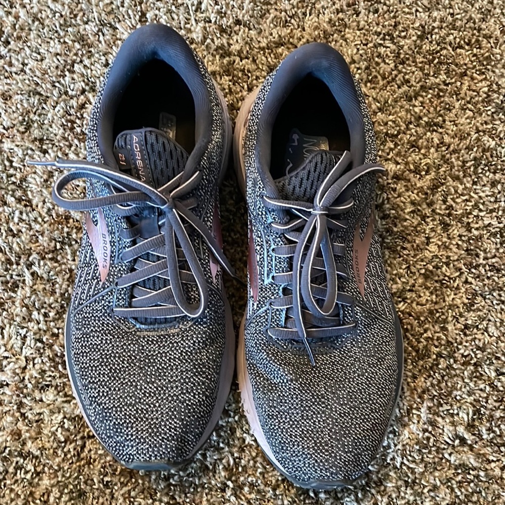 Womens Brooks Adrenaline 21 sneakers gray and purple size 9.5